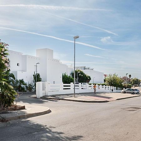 Dúplex 2 habitaciones, piscina Solo mayores de 30 Conil De La Frontera Exterior foto